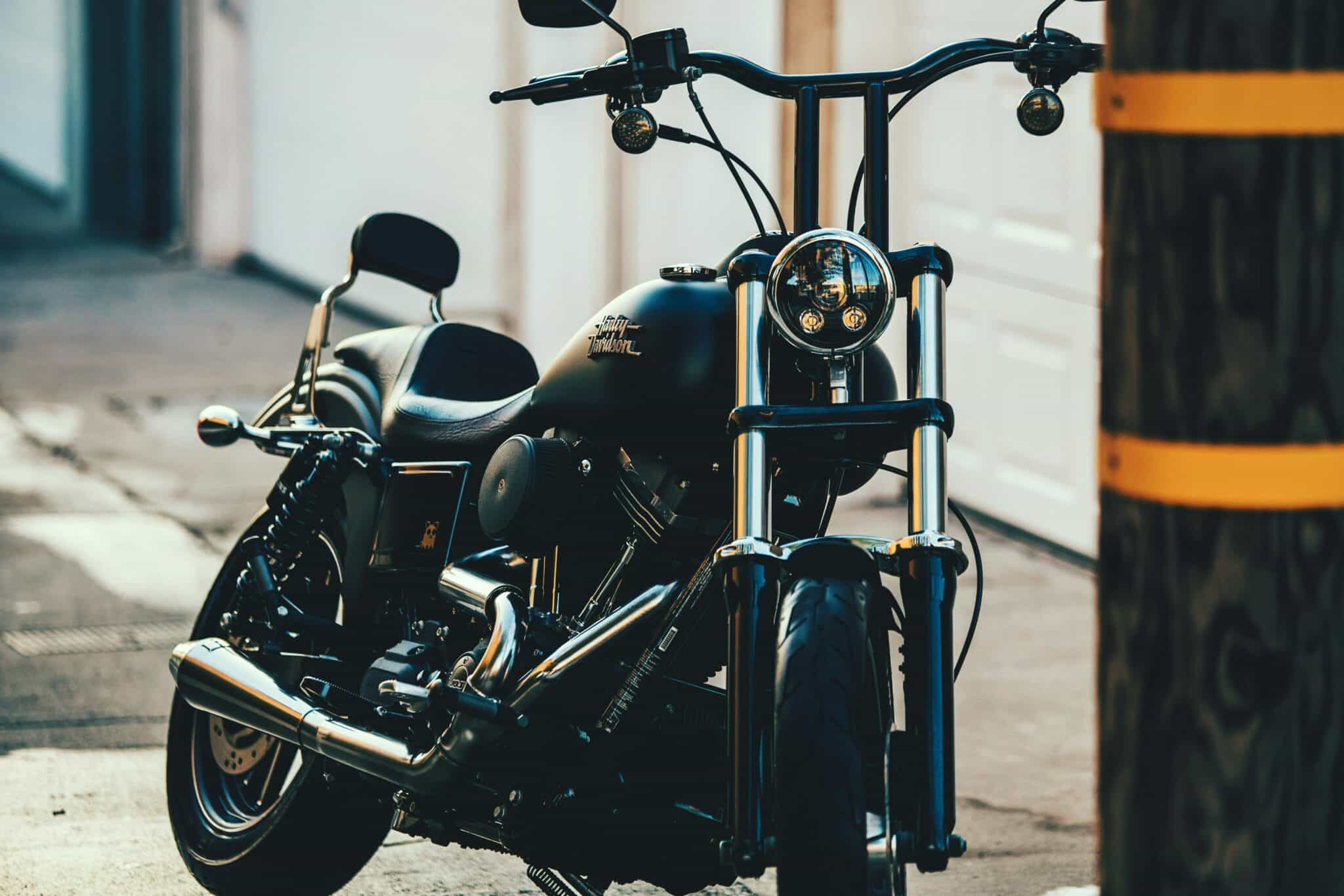 trouvez la meilleure assurance moto pour vous protéger sur la route avec nos offres d'assurance moto adaptées à vos besoins.