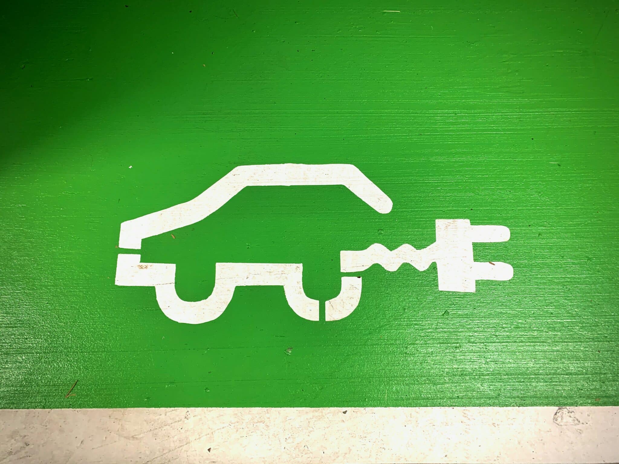 découvrez tout sur les voitures électriques : performances, économie d'énergie et impact environnemental. trouvez la voiture électrique idéale pour vous.