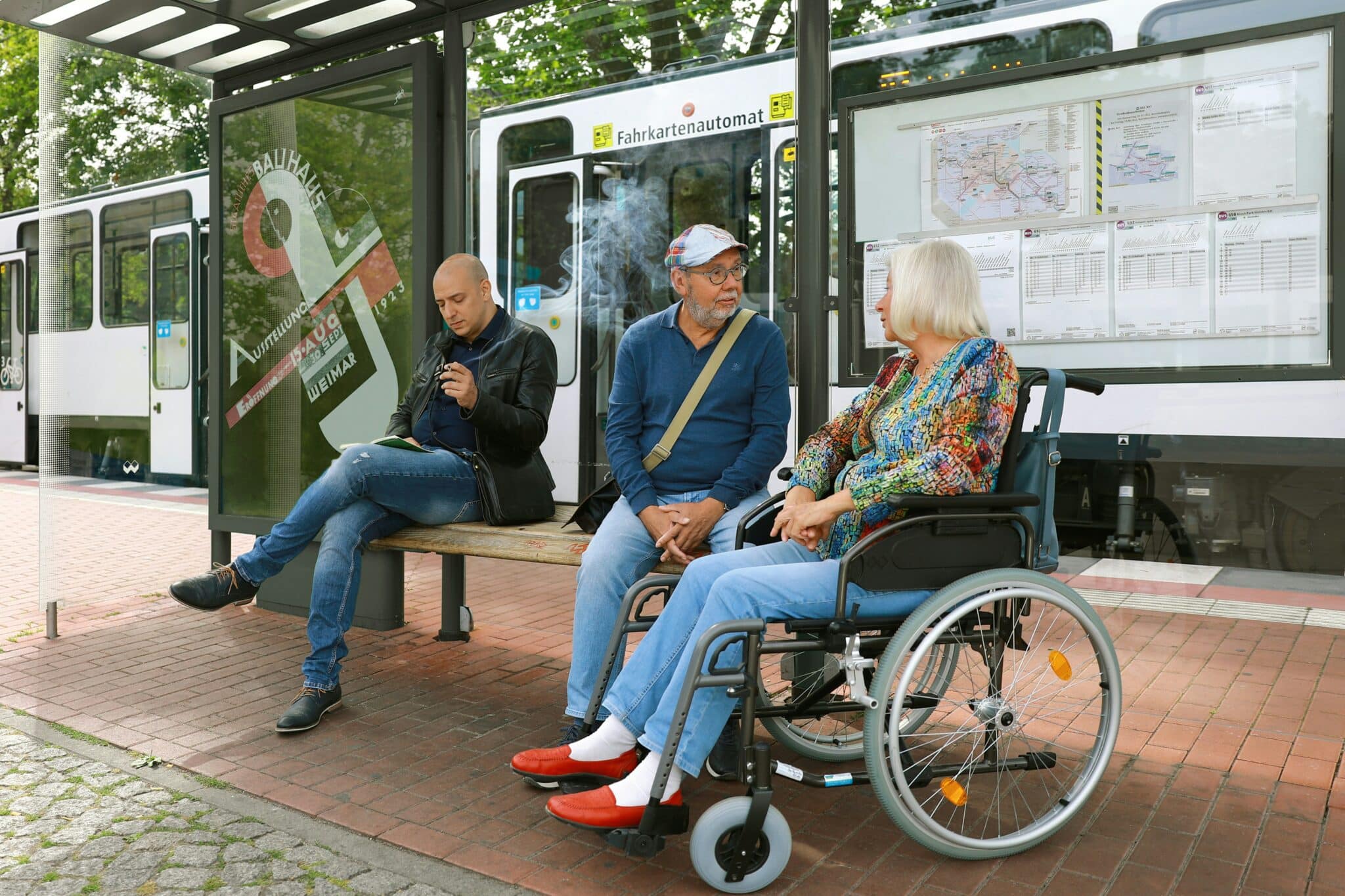 optimisation des itinéraires de bus pour améliorer l'efficacité et réduire les temps de trajet avec la technologie de pointe de planification de parcours.