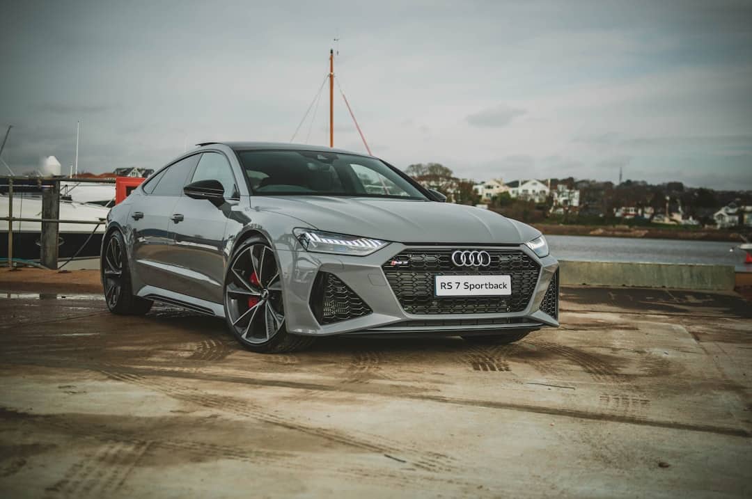 découvrez l'univers de la marque audi, alliant élégance, performance et innovation technologique. explorez nos modèles haut de gamme, conçus pour offrir une expérience de conduite exceptionnelle. audi, le choix de l'excellence automobile.