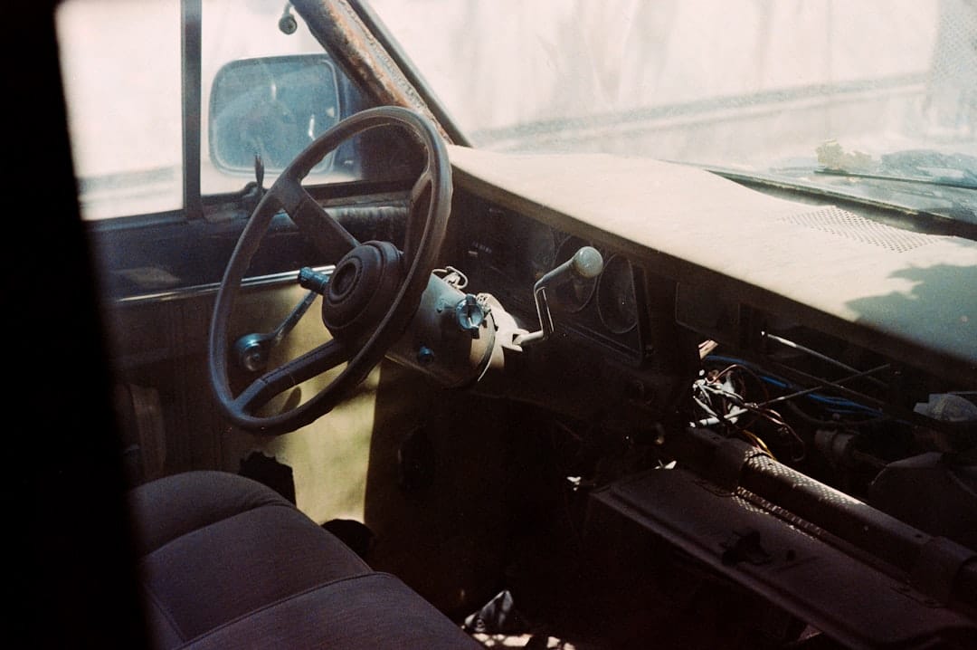 découvrez tout sur les transmissions automatiques : fonctionnement, avantages, types et conseils d'entretien pour profiter pleinement de votre véhicule sans effort.