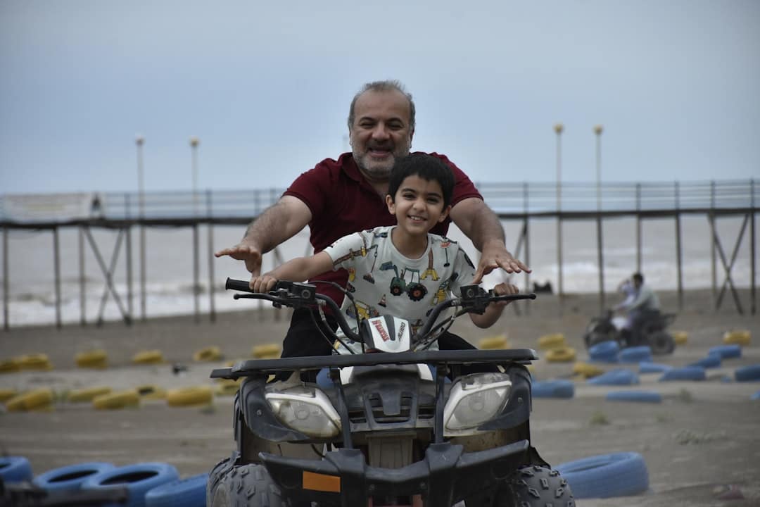 découvrez les meilleures motos pour enfants, alliant sécurité, performance et divertissement. trouvez le modèle idéal qui fera le bonheur de vos petits motards tout en garantissant des heures de plaisir sur deux roues.