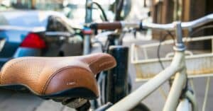 découvrez notre large sélection de cadenas pour vélos, alliant sécurité et praticité. protégez votre vélo des vols grâce à des cadenas robustes et fiables, conçus pour répondre à tous vos besoins. choisissez le modèle idéal pour rouler en toute tranquillité.