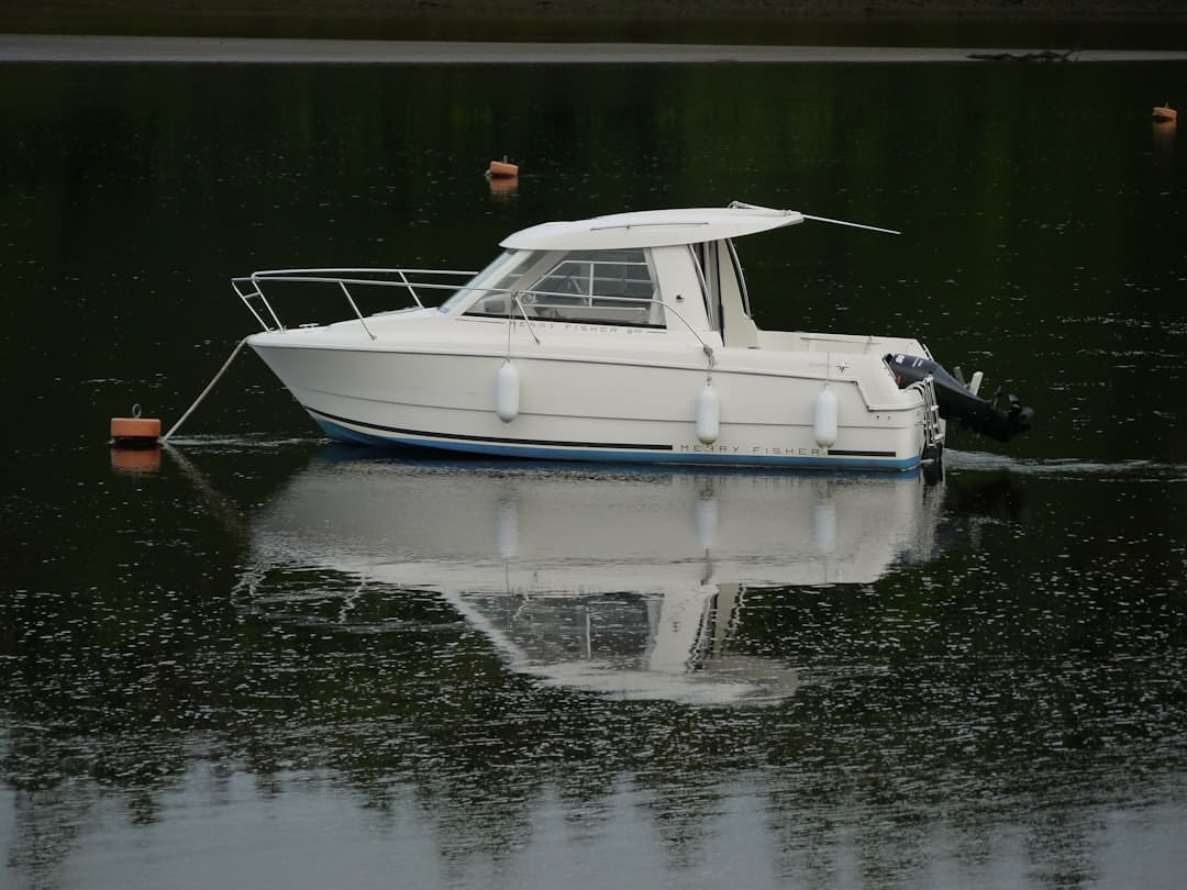 protégez votre bateau avec une assurance adaptée. comparez les meilleures offres d'assurance bateau, obtenez des devis gratuits et choisissez la couverture idéale pour naviguer en toute tranquillité.