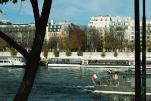 obtenez votre permis bateau à paris rapidement et facilement grâce à nos formations adaptées. naviguez en toute sécurité sur la seine et ses environs.