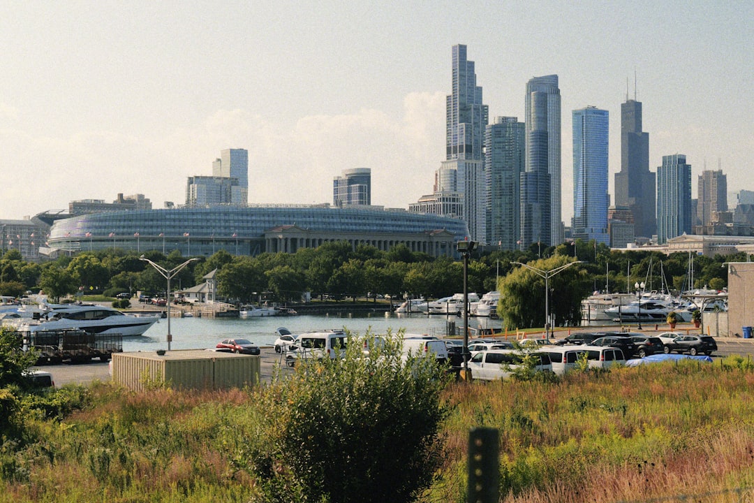 découvrez les différents modèles de bateaux, leurs caractéristiques, usages et conseils pour choisir le bateau idéal selon vos besoins !