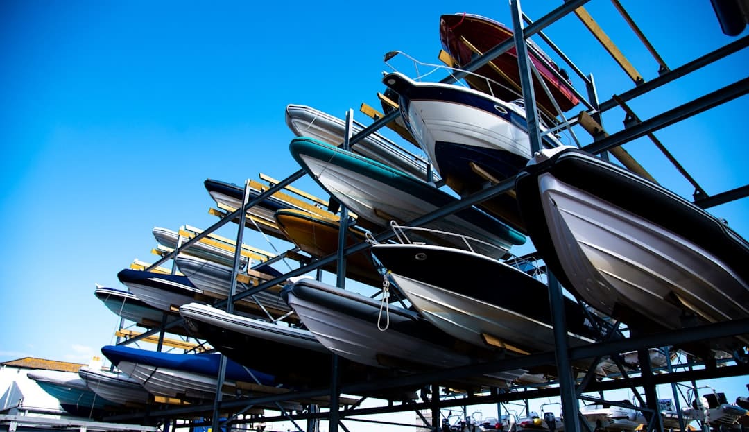 découvrez notre sélection de bateaux à vendre - neufs et d'occasion, adaptés à tous les besoins et budgets. trouvez le bateau idéal pour vos aventures nautiques dès aujourd'hui !