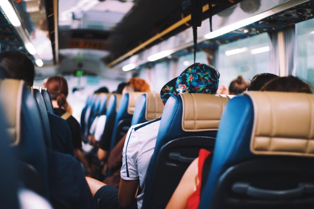 découvrez tout sur les bus : leur fonctionnement, leurs avantages pour le transport urbain, et comment ils contribuent à une mobilité plus durable. idéal pour les voyageurs et les passionnés de transport.