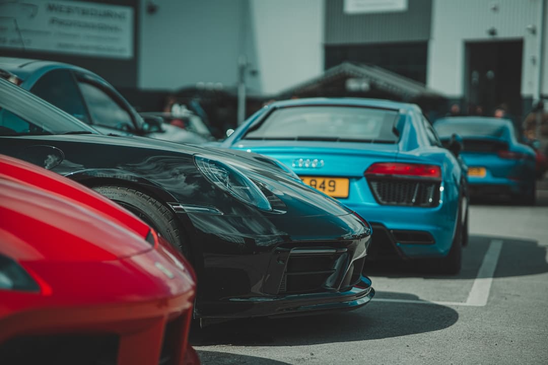 découvrez l'univers des enchères automobiles : un moyen passionnant d'acquérir des véhicules uniques. explorez les dernières offres, enchérissez sur des voitures de collection ou trouvez votre prochain véhicule à prix compétitif lors de nos ventes aux enchères.