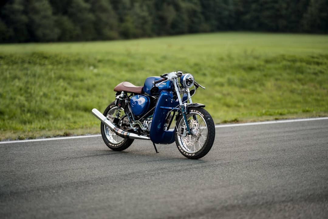 découvrez le monde des motos cc, des conseils d'achat aux astuces d'entretien, en passant par les dernières tendances et modèles. parfait pour les passionnés de deux-roues à la recherche d'informations complètes et pratiques.