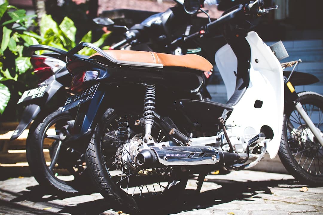 découvrez cc motorcycles, votre spécialiste en motos de qualité, accessoires, pièces détachées et services d’entretien. profitez de notre expertise pour vivre pleinement votre passion de la moto.