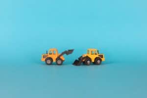 découvrez les avantages des camions de construction : efficacité, robustesse et polyvalence pour vos chantiers.