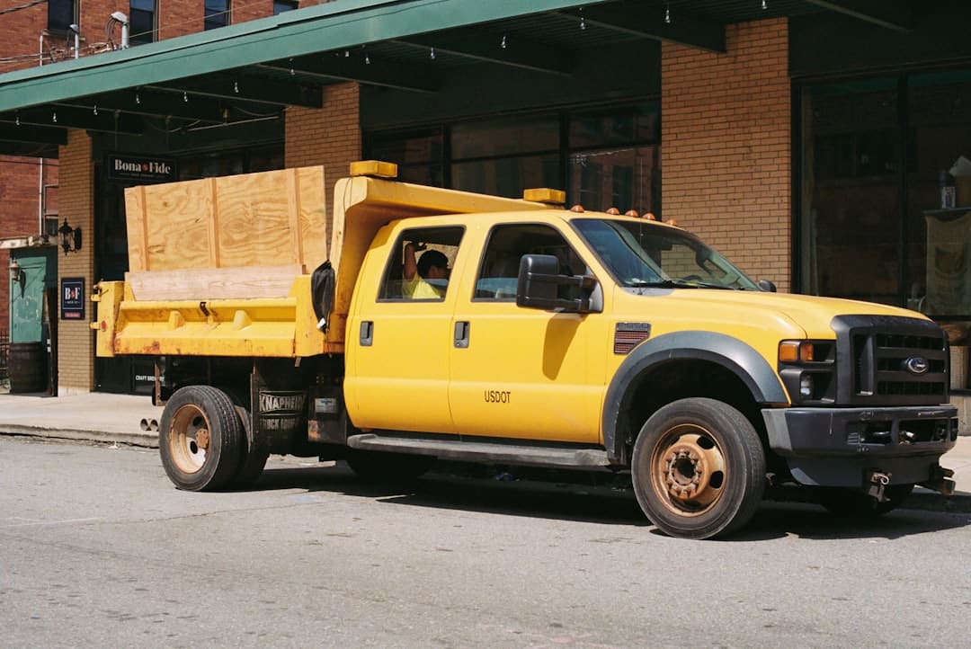 découvrez les principaux avantages des camions de chantier : robustesse, efficacité et polyvalence pour tous vos projets de construction. optimisez vos chantiers avec les meilleurs véhicules adaptés à vos besoins.