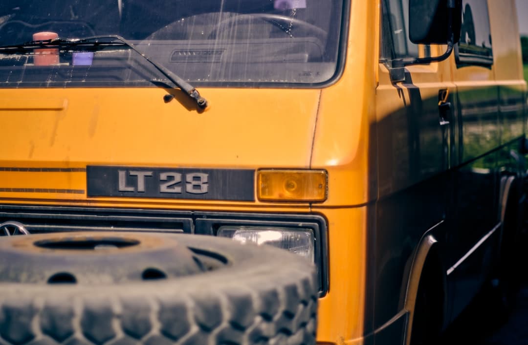 découvrez curious truck, le camion curieux conçu pour explorer de nouvelles aventures et stimuler la créativité des petits explorateurs.