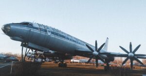 découvrez l'avenir du transport aérien avec notre article sur l'avion électrique. explorez les technologies innovantes, les avantages écologiques et les perspectives de cette avancée révolutionnaire qui promet de transformer notre manière de voler tout en réduisant l'empreinte carbone.