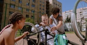 découvrez comment une assistance électrique peut transformer votre expérience à vélo en rendant vos trajets plus faciles et agréables.