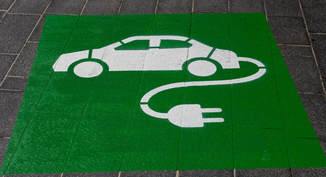 découvrez l'avenir de la mobilité avec notre guide complet sur les voitures électriques. apprenez-en plus sur leurs avantages, les meilleures marques, et comment elles contribuent à un environnement plus durable.