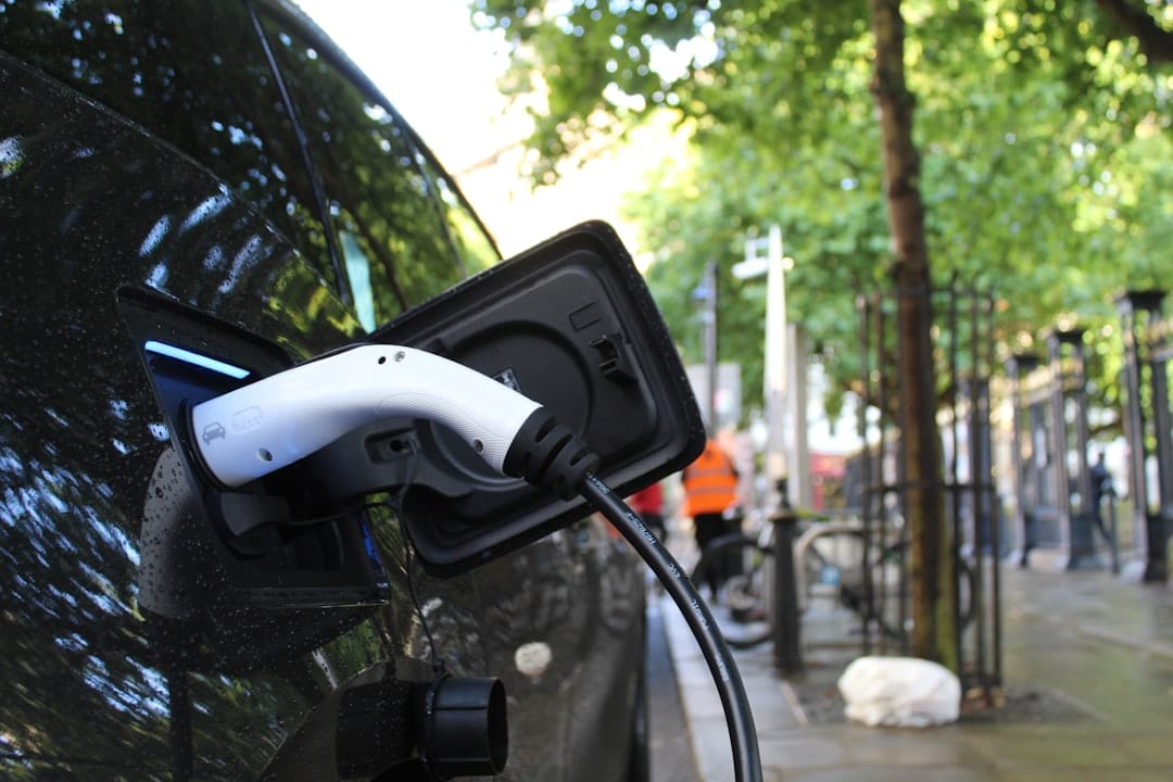 découvrez les avantages des voitures électriques : performance, écologie, économies sur le long terme et innovations technologiques. optez pour un futur durable avec une conduite silencieuse et sans émissions.