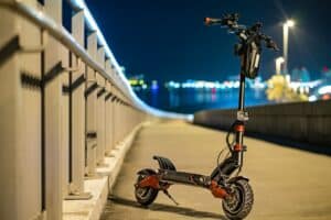 découvrez nos trottinettes électriques, alliant performances, confort et respect de l'environnement. idéales pour vos trajets quotidiens, elles vous garantissent une conduite agréable et rapide. explorez nos modèles variés et trouvez la trottinette électrique qui vous convient parfaitement.