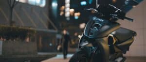 découvrez notre sélection de trottinettes électriques, alliant performance, design et confort. idéales pour vos déplacements en ville, elles offrent une solution de transport écologique et pratique. explorez nos modèles adaptés à tous les budgets et profitez de la mobilité durable!