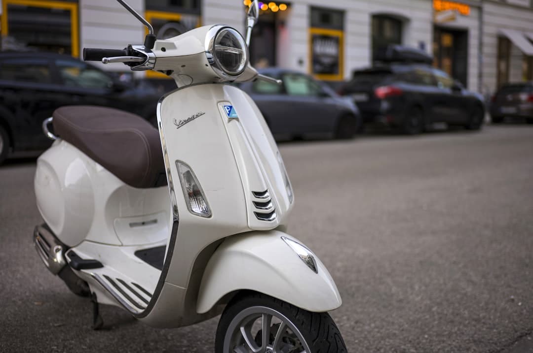 découvrez les prix des trottinettes électriques, comparez les modèles et trouvez celle qui correspond à votre budget. guide d'achat, conseils et meilleures offres à jour pour choisir votre scooter électrique.