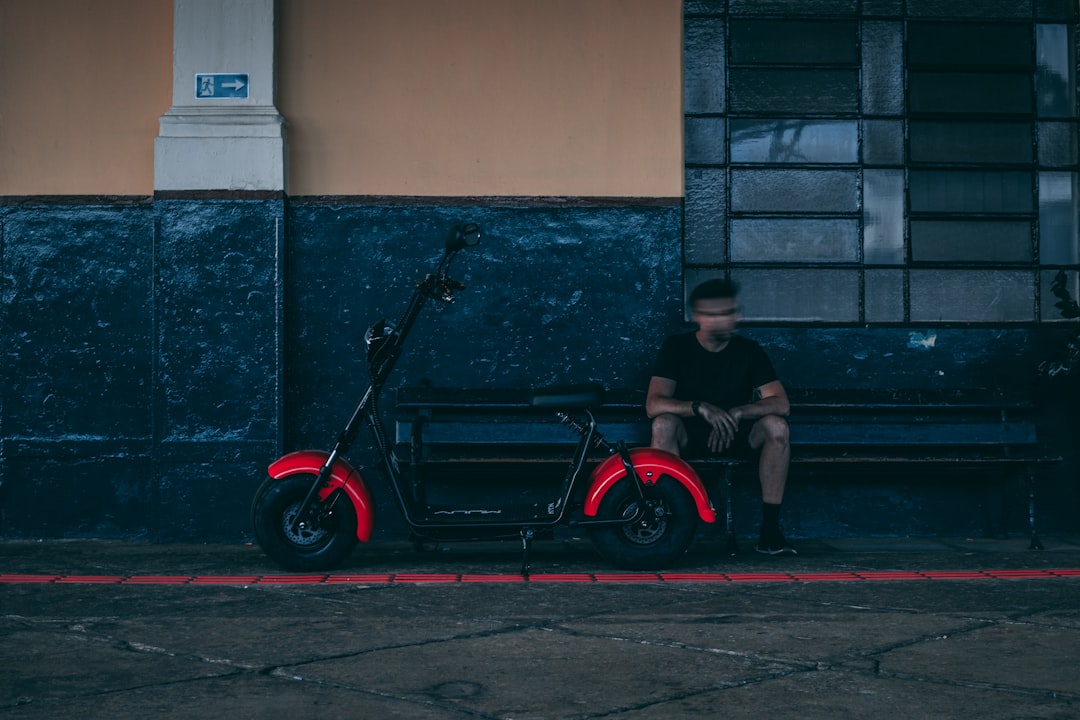 découvrez notre sélection complète de pièces détachées pour scooters électriques. que vous ayez besoin de batteries, pneus, freins ou autres composants, nous avons tout ce qu'il vous faut pour assurer le bon fonctionnement et prolonger la durée de vie de votre scooter électrique.