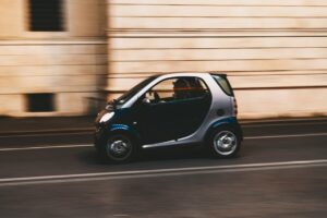 découvrez les caractéristiques de vitesse des scooters électriques : performance, avantages et conseils pour choisir le modèle adapté à vos besoins. déplacez-vous rapidement et en toute sécurité grâce à nos recommandations.