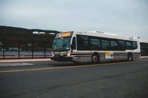 découvrez ce qu'est un bus d’expansion, son rôle dans l’informatique et comment il permet d’ajouter de nouvelles fonctionnalités à un ordinateur grâce à l’intégration de cartes d’extension.