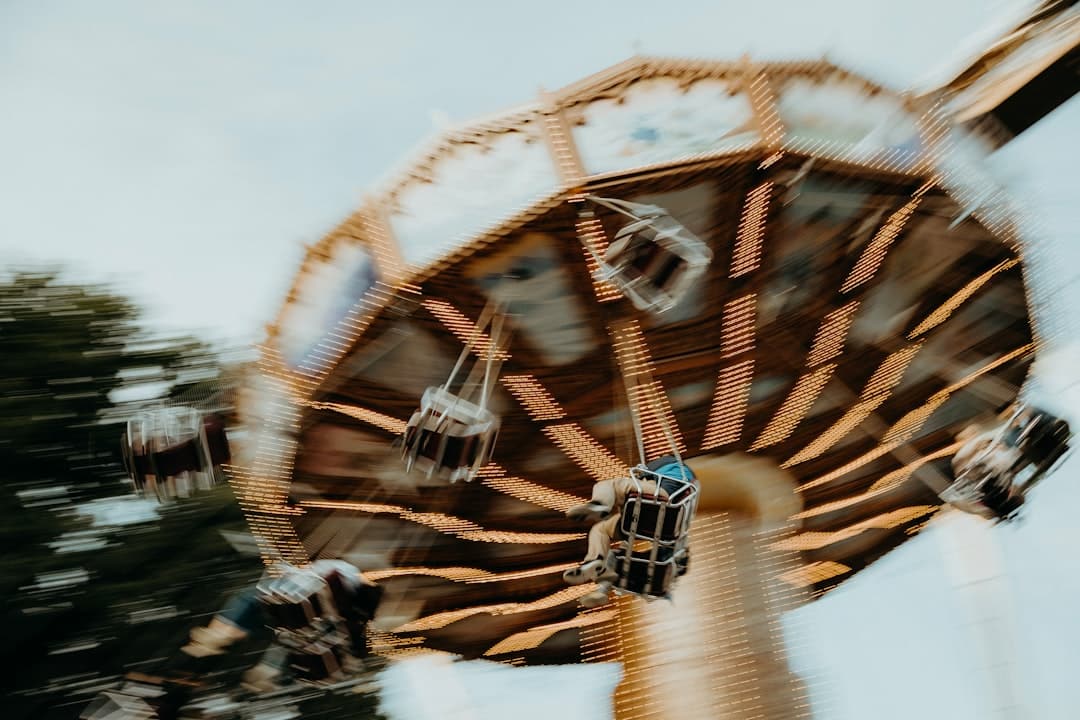 découvrez l'univers des fairings, ces carénages aérodynamiques conçus pour améliorer la performance de votre véhicule. apprenez comment le choix des matériaux et le design influencent à la fois l'esthétique et la fonctionnalité. explorez nos conseils d'installation et d'entretien pour maximiser la durabilité et l'efficacité de votre fairing.