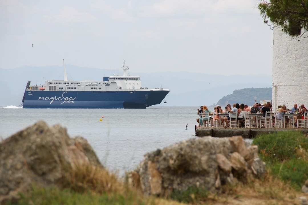 découvrez nos conseils et informations pratiques pour voyager en ferry en toute sérénité. réservez vos traversées facilement et profitez d'un voyage agréable sur l'eau.