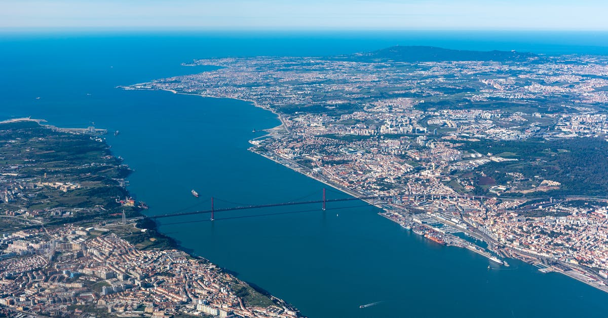 réservez votre vol vers le portugal et découvrez ses paysages magnifiques, ses plages idylliques et sa culture riche. trouvez les meilleures offres de vols dès maintenant !