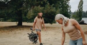 découvrez nos vélos pliants pratiques et légers, idéaux pour vos déplacements urbains et faciles à transporter.