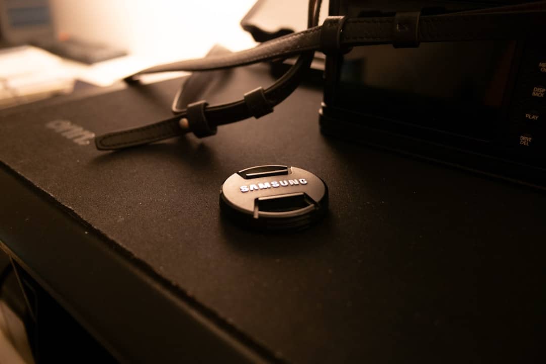 découvrez notre gps tracker performant pour localiser en temps réel vos véhicules, objets ou proches. simple d'utilisation, fiable et sécurisé, il vous offre une tranquillité d'esprit au quotidien.