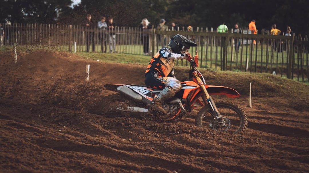 découvrez l'univers husqvarna, un leader mondial dans le domaine des équipements de jardinage et de déneigement. explorez notre gamme de tondeuses, tronçonneuses, et de matériel innovant, conçus pour allier performance, durabilité et technologie avancée.