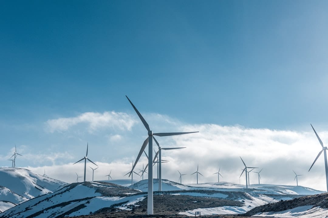 découvrez l'hydrogène, un élément essentiel de l'univers, et explorez ses applications innovantes dans les énergies renouvelables, la mobilité durable et les technologies propres. informez-vous sur ses propriétés uniques et son potentiel pour transformer notre avenir énergétique.