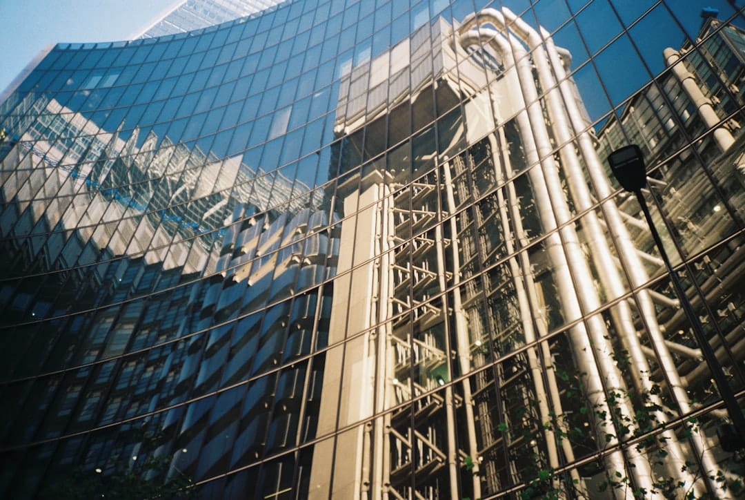 découvrez l'importance de l'assurance pour protéger vos biens, garantir votre avenir financier et bénéficier d'une tranquillité d'esprit. explorez nos options d'assurance adaptées à vos besoins spécifiques.