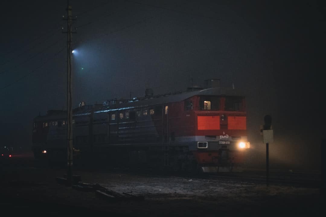 découvrez le train de la rhune, un voyage pittoresque au cœur des paysages basques, offrant une expérience unique en montagne et des panoramas à couper le souffle.