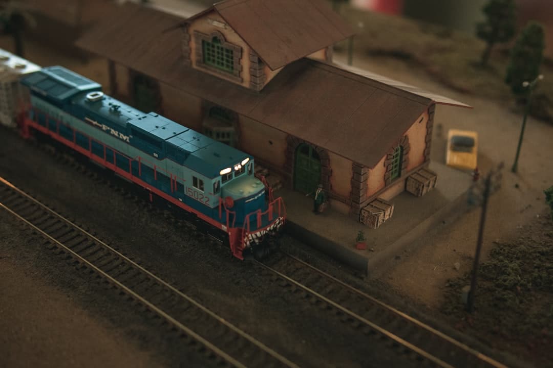 découvrez la gamme lego duplo train : des jouets éducatifs et colorés parfaits pour les tout-petits. stimulez leur imagination et développez leur motricité grâce à des trains faciles à assembler et adaptés aux enfants dès 2 ans.