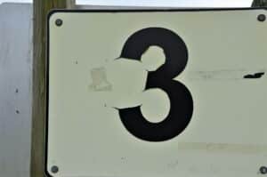 découvrez notre support de plaque d'immatriculation robuste et élégant, idéal pour tous types de véhicules. facile à installer, durable et conforme aux normes françaises.