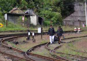 découvrez votre parcours de vie à travers des réflexions profondes et inspirantes qui vous guident vers une meilleure compréhension de vous-même et de votre chemin.