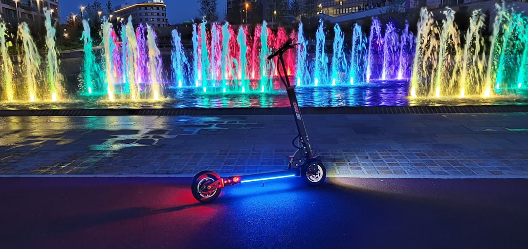 découvrez notre trottinette électrique légère, idéale pour les déplacements urbains. profitez d'une mobilité pratique, rapide et écologique avec un design compact et facile à transporter.