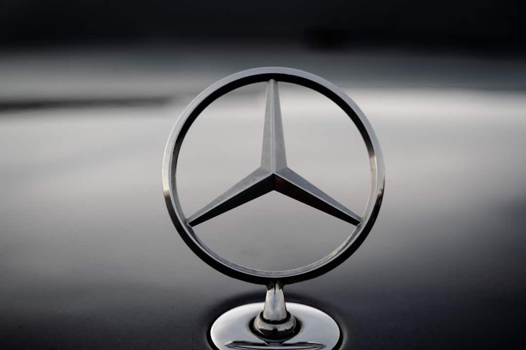 découvrez pourquoi les camions mercedes connaissent une popularité croissante grâce à leur performance, leur fiabilité et leur innovation technologique. apprenez-en davantage sur les modèles les plus prisés et les avantages qu'ils offrent aux professionnels du transport.