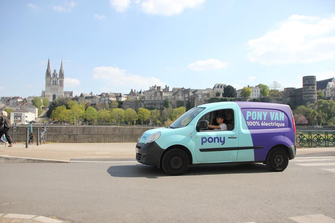 découvrez les nouveaux modes de transport urbain grâce à la micromobilité : trottinettes électriques, vélos en libre-service et autres solutions écologiques pour faciliter vos déplacements quotidiens en ville.