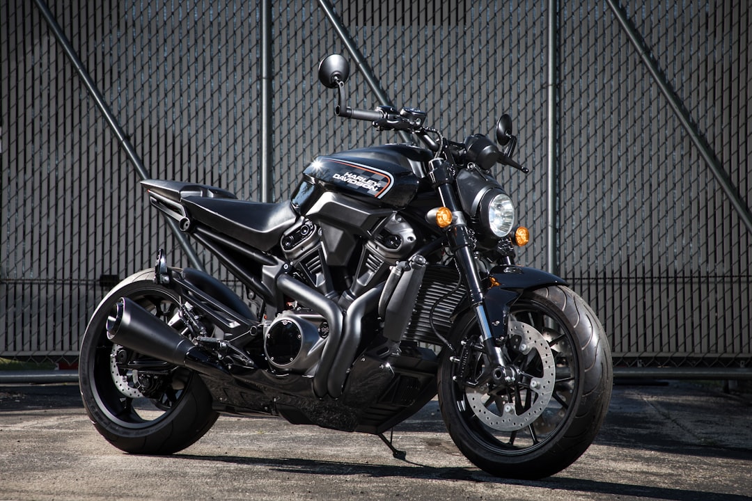 découvrez les airbags pour motos, la solution innovante pour améliorer votre sécurité en deux roues. profitez d'une protection optimale en cas d'accident grâce à cette technologie avancée qui s'active instantanément. restez en confiance sur la route avec nos équipements de moto dotés d'airbags.