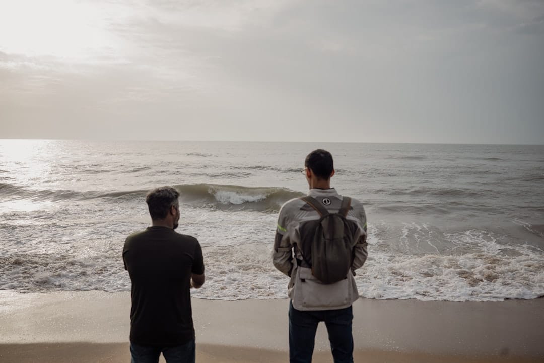 découvrez notre sac à dos pour moto, alliant robustesse et confort, idéal pour transporter vos affaires en toute sécurité lors de vos déplacements à deux roues.