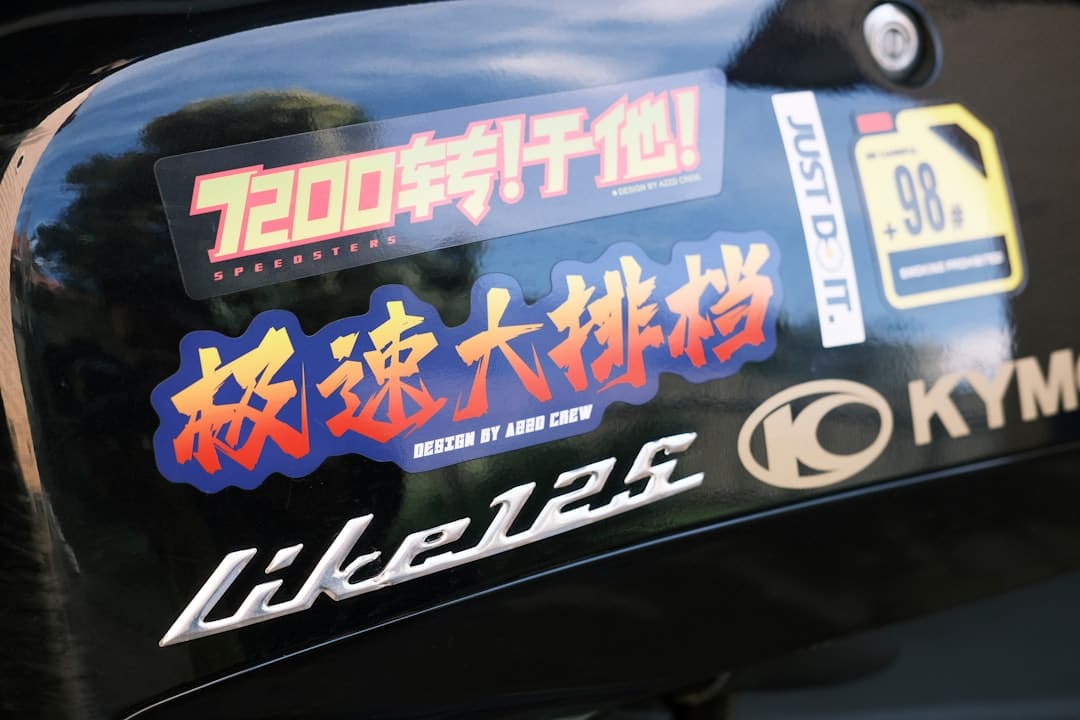 découvrez notre large gamme d'équipements de moto de haute qualité, conçus pour garantir votre sécurité et votre confort sur la route. que vous soyez un motard débutant ou expérimenté, trouvez l'équipement idéal pour améliorer votre expérience de conduite.