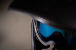 découvrez nos lunettes de moto conçues pour offrir une protection optimale et un confort inégalé. parfaites pour les passionnés de moto, nos goggles allient style et performance, vous permettant de rouler en toute sécurité tout en restant à la mode. explorez notre collection et trouvez la paire idéale pour vos prochaines aventures sur deux roues.