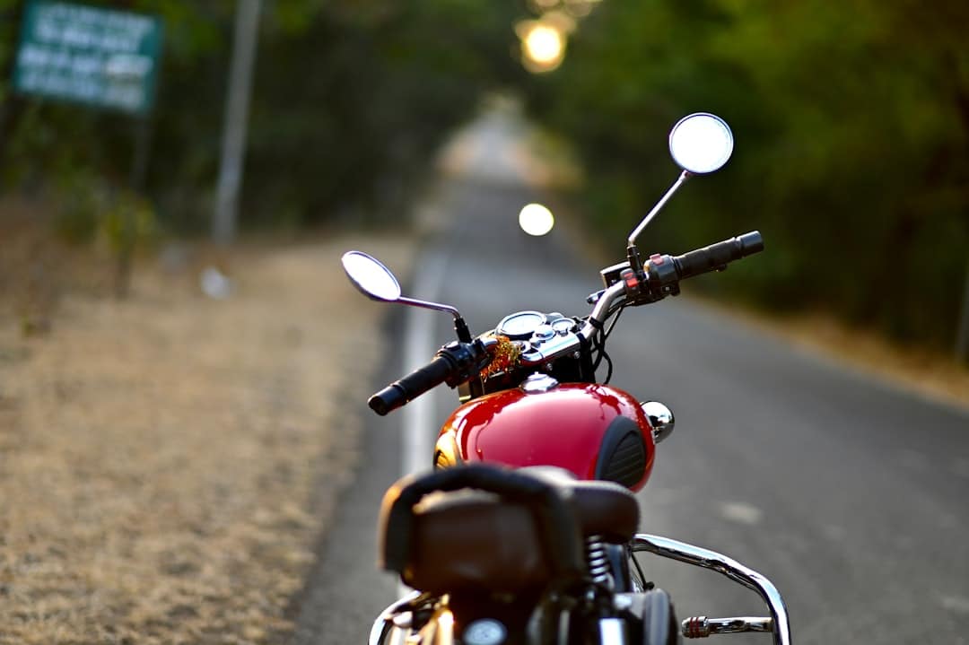 découvrez comment obtenir facilement votre permis moto : démarches, conditions, catégories et conseils pour réussir l'examen du permis de conduire moto en france.