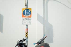découvrez notre sélection de plateformes élévatrices pour motos. idéal pour l’entretien, la réparation et le rangement de votre moto en toute sécurité et simplicité. livraison rapide.