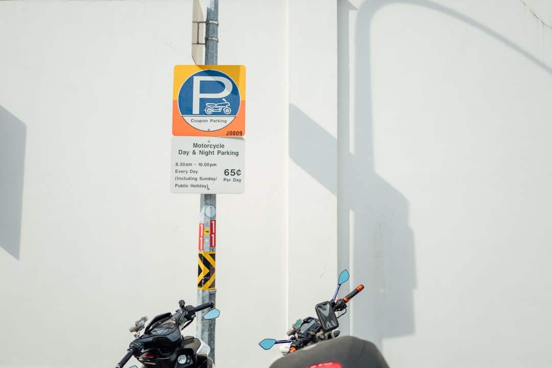 découvrez notre sélection de plateformes élévatrices pour motos. idéal pour l’entretien, la réparation et le rangement de votre moto en toute sécurité et simplicité. livraison rapide.